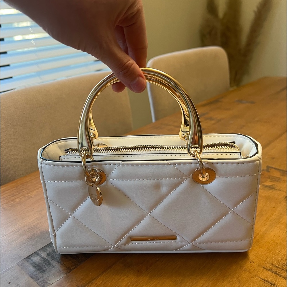 Also White Quilted Purse